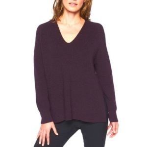 Athleta Hanover CYA V Neck Split Hem Knit Sweater in Plum